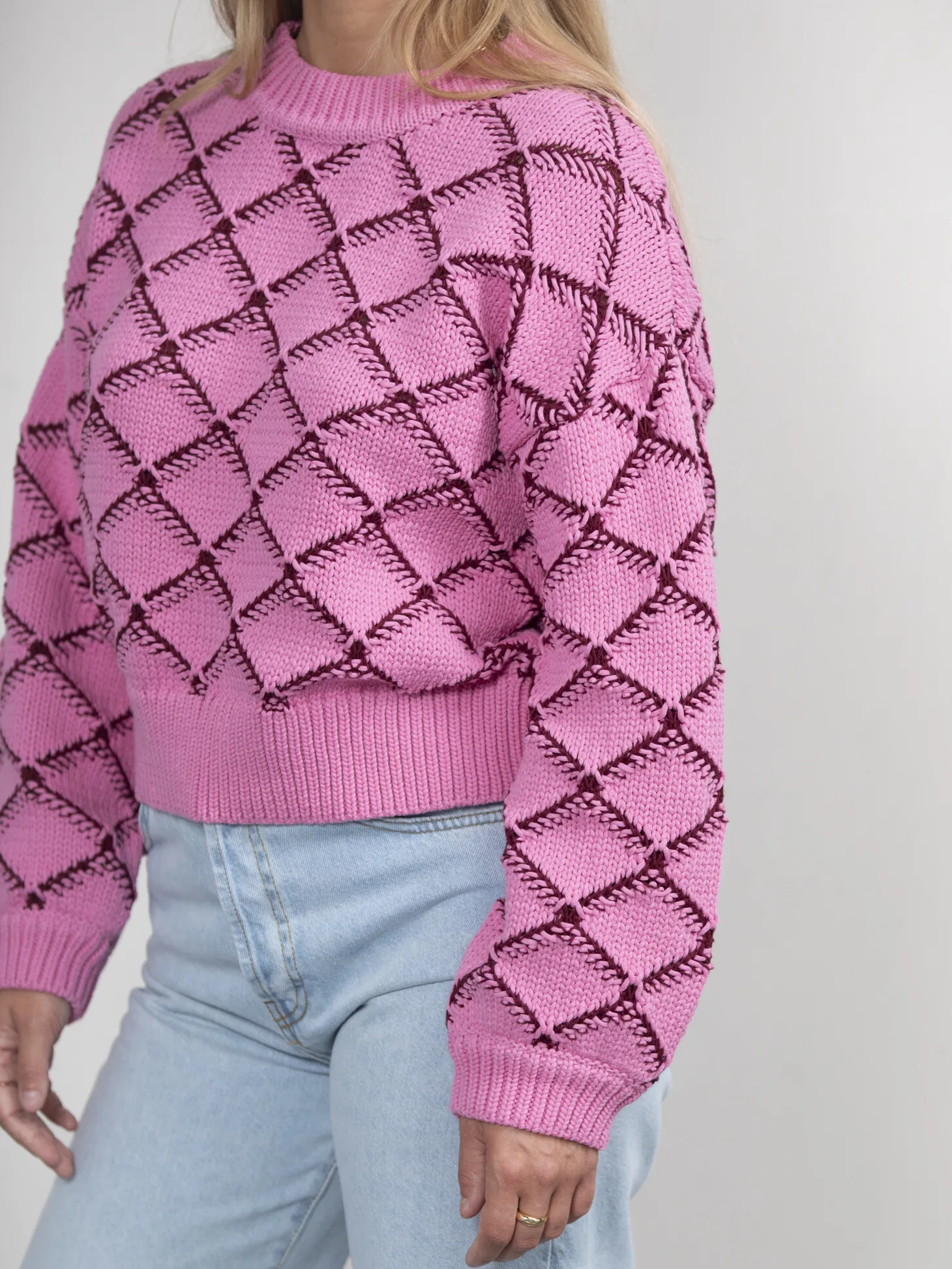 bedrukt_gecropt_sweater_olivia_2.webp Selected Bedrukt Gecropt Sweater Olivia Moonlite Mauve Cheap
