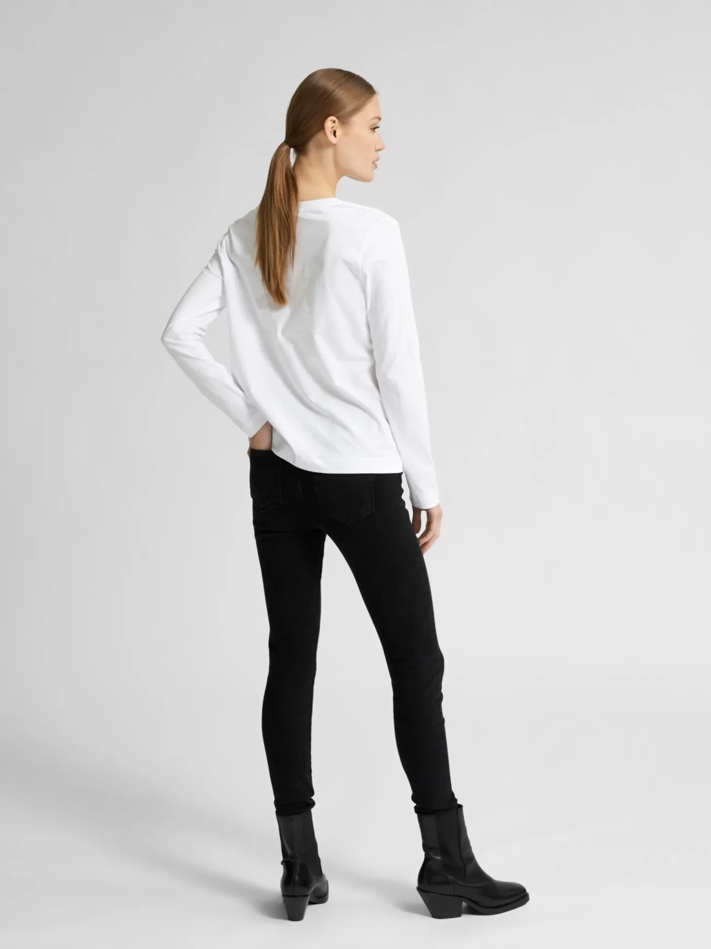 crew_neck_tshirt_standard_2.webp Selected Crew Neck T-Shirt Standard Bright White Sale