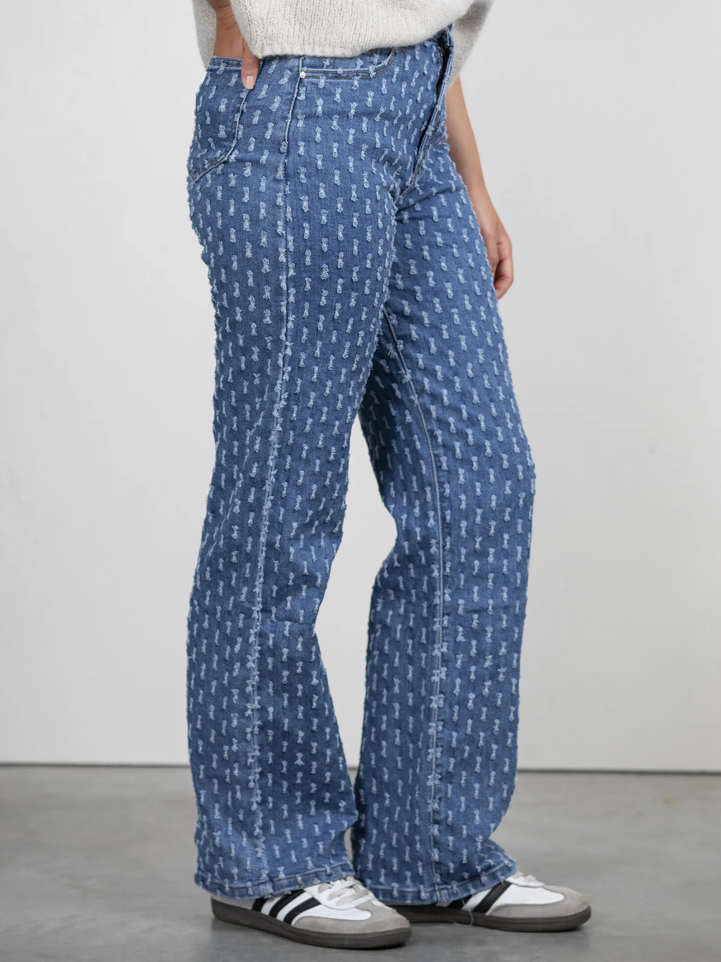 destroyed_jeans_lulu_2.webp Le Marais Destroyed Jeans Lulu Denim Online