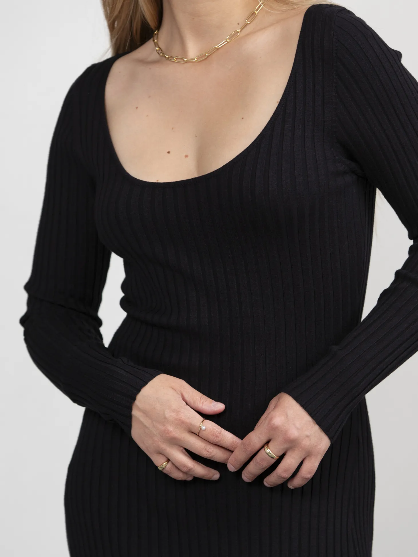 gebreide_jurk_smeralda_4.webp Edited Gebreide Jurk Smeralda Black Best Sale