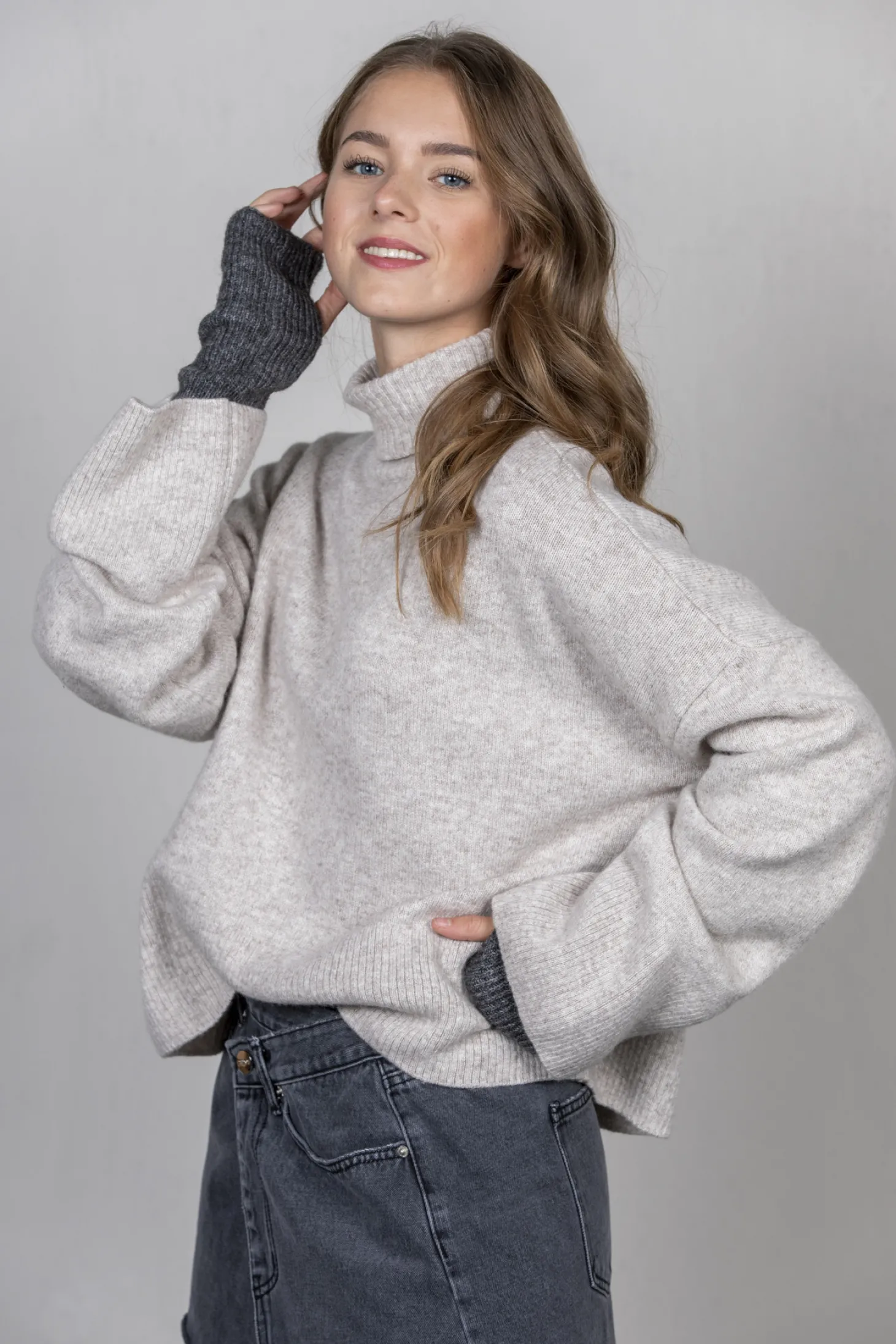 gebreide_trui_hera_2-1.webp Les Soeurs Gebreide Trui Hera Beige Store