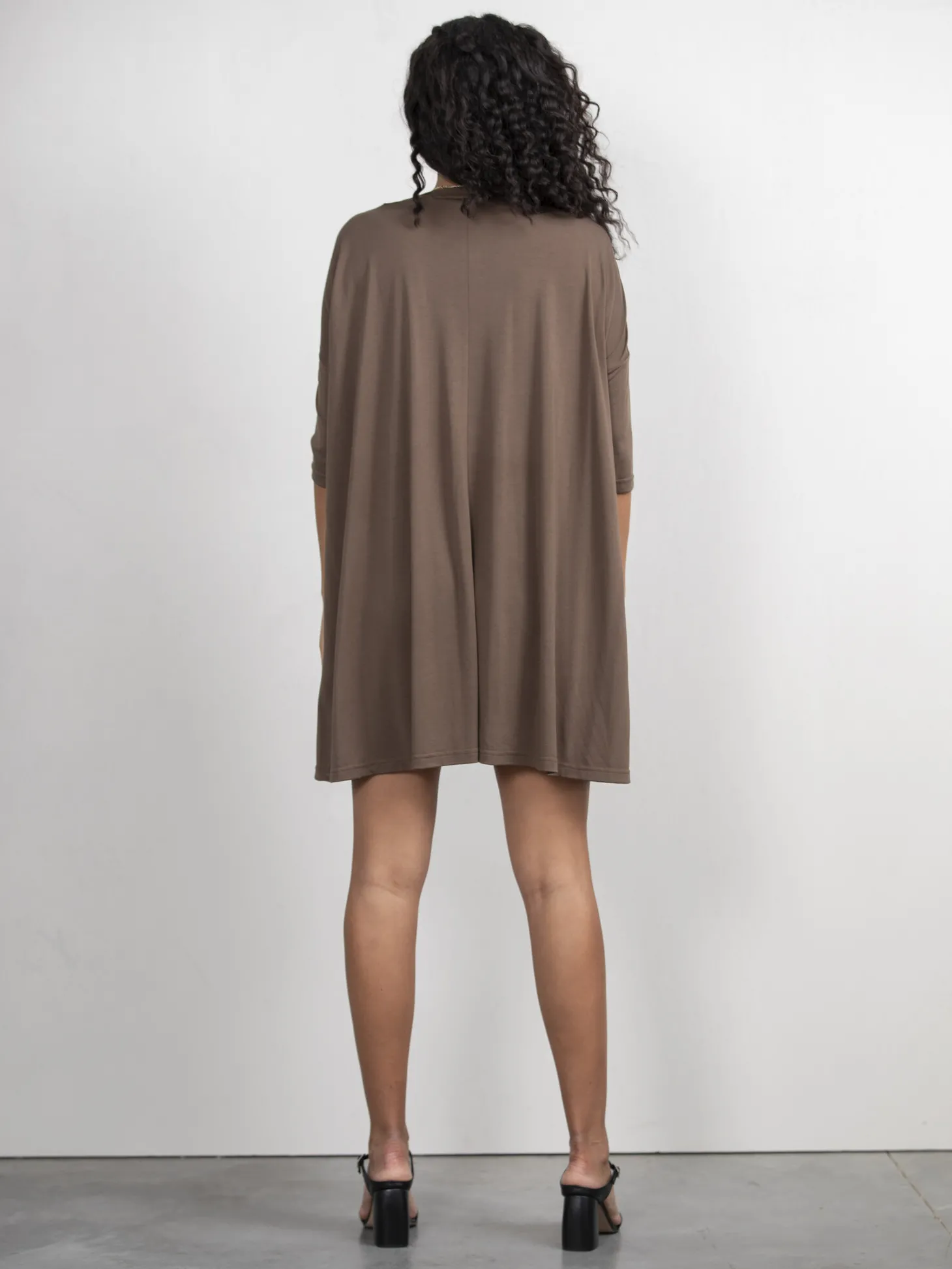 jersey_jurk_amy_5-1.webp Les Soeurs Jersey Jurk Amy Mokka Outlet