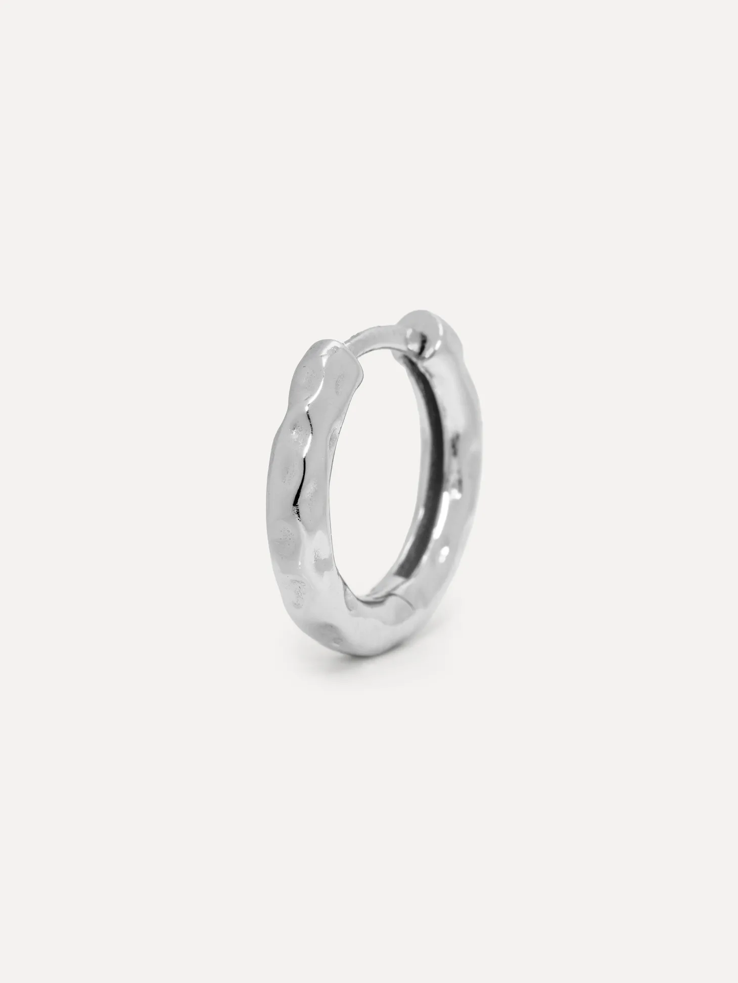 Les Soeurs Oorbel Joanne Hammered Silver Flash Sale