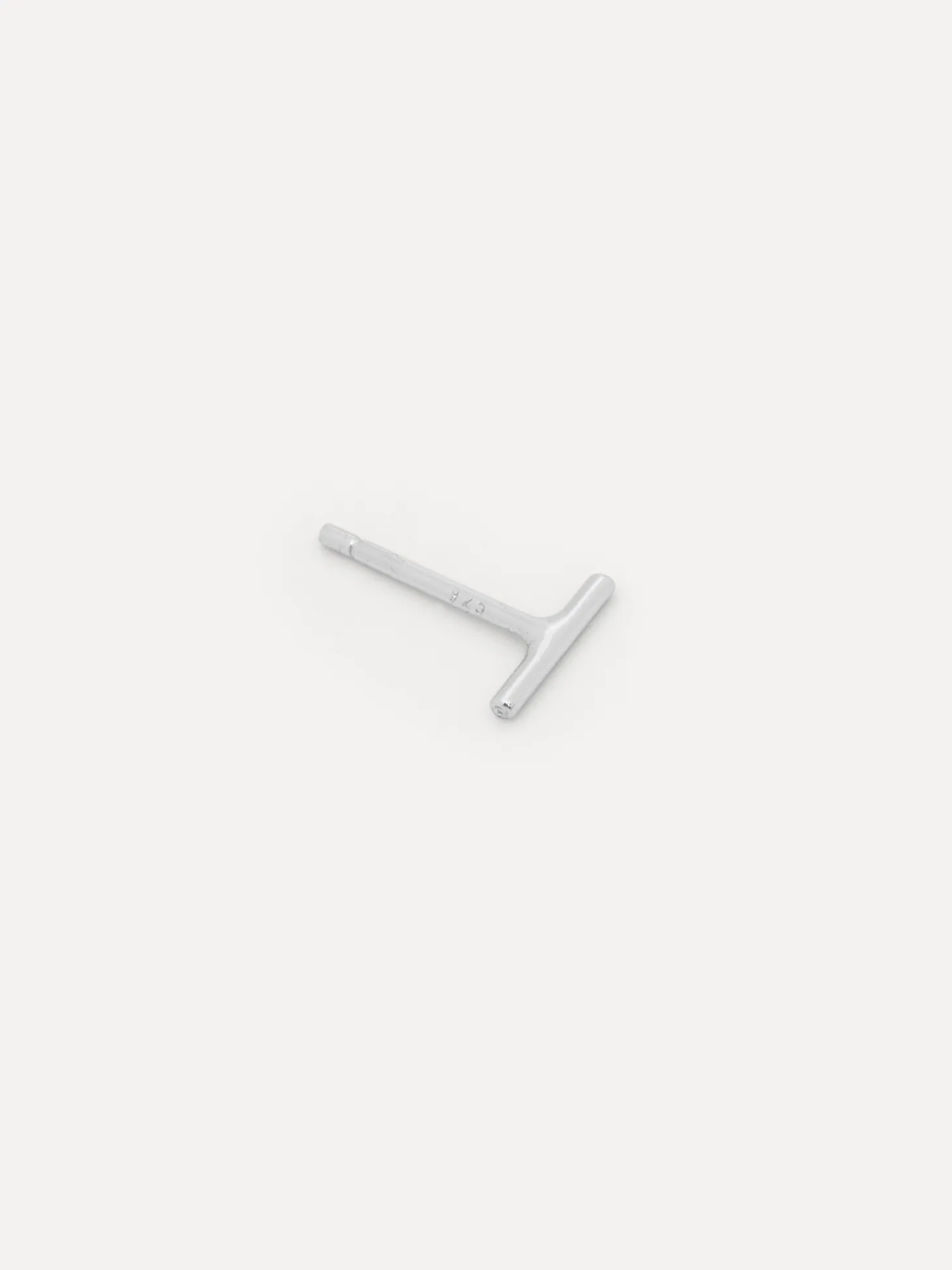 oorbel_jolie_barre_mini_3.webp Les Soeurs Oorbel Jolie Barre Mini Silver Outlet