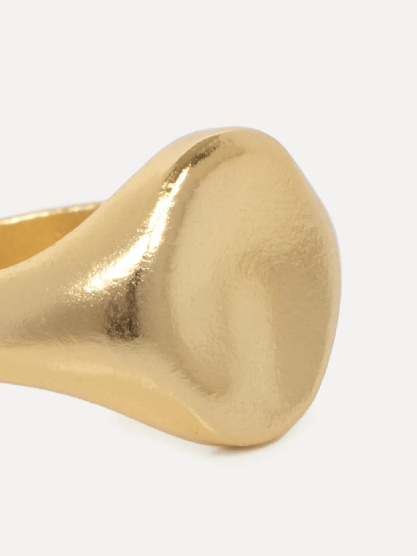 pinky_ring_ginette_oval_3.webp Les Soeurs Pinky Ring Ginette Oval Gold Sale