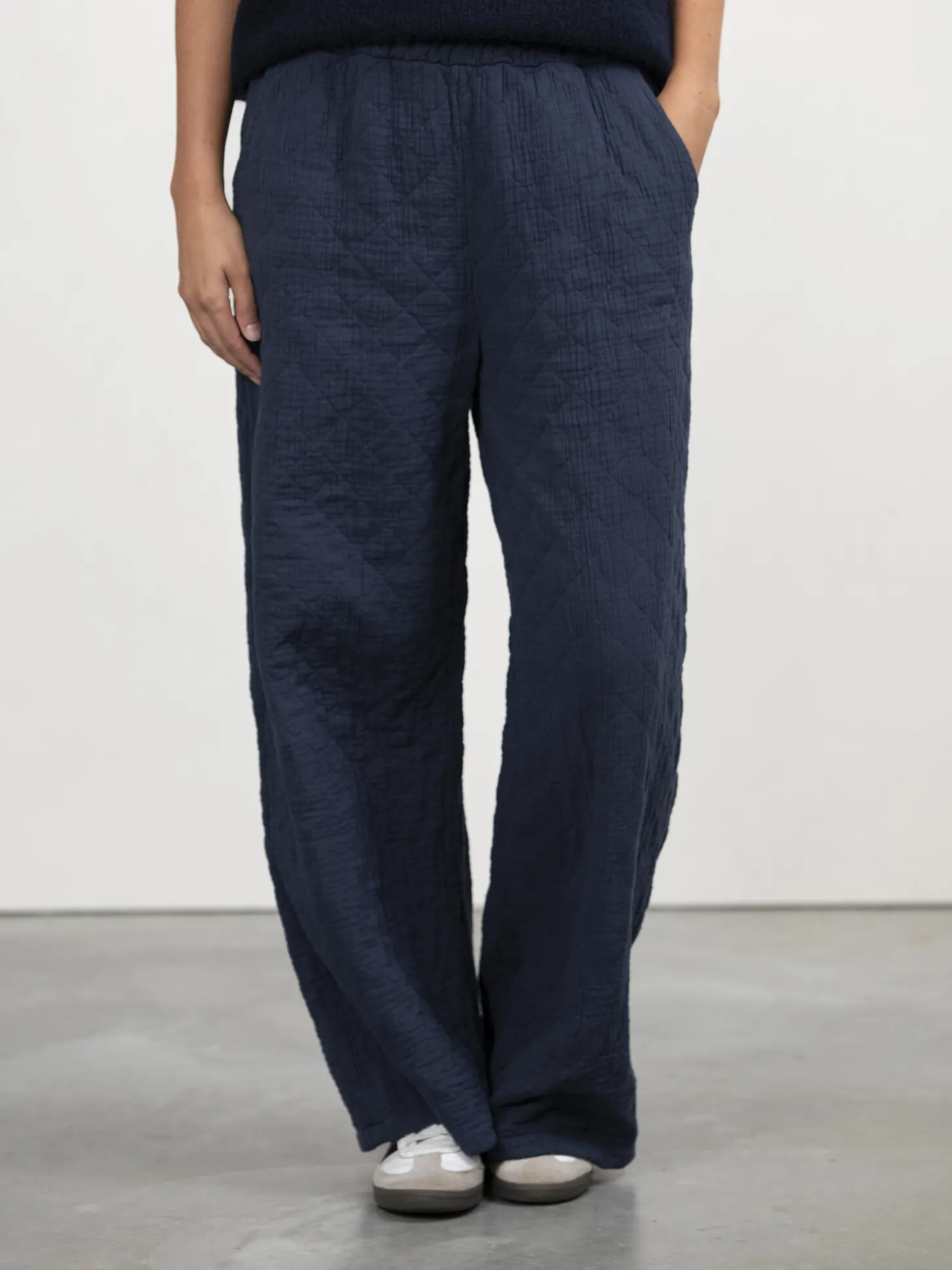quilted_broek_jenny_2-1.webp Le Marais Quilted Broek Jenny Navy Best Sale