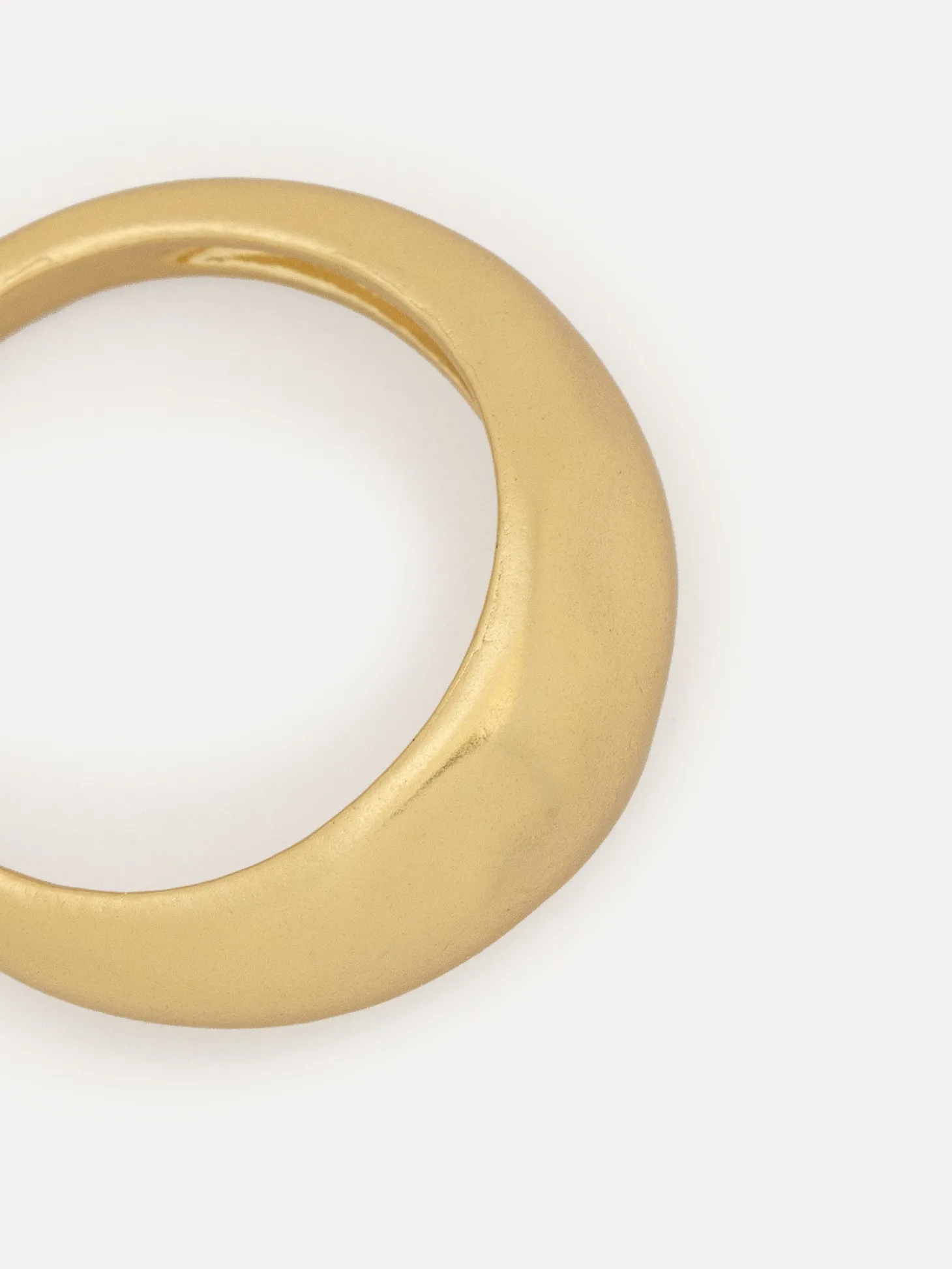 ring_gioia_hammered_dome_3.webp Les Soeurs Ring Gioia Hammered Dome Gold Flash Sale