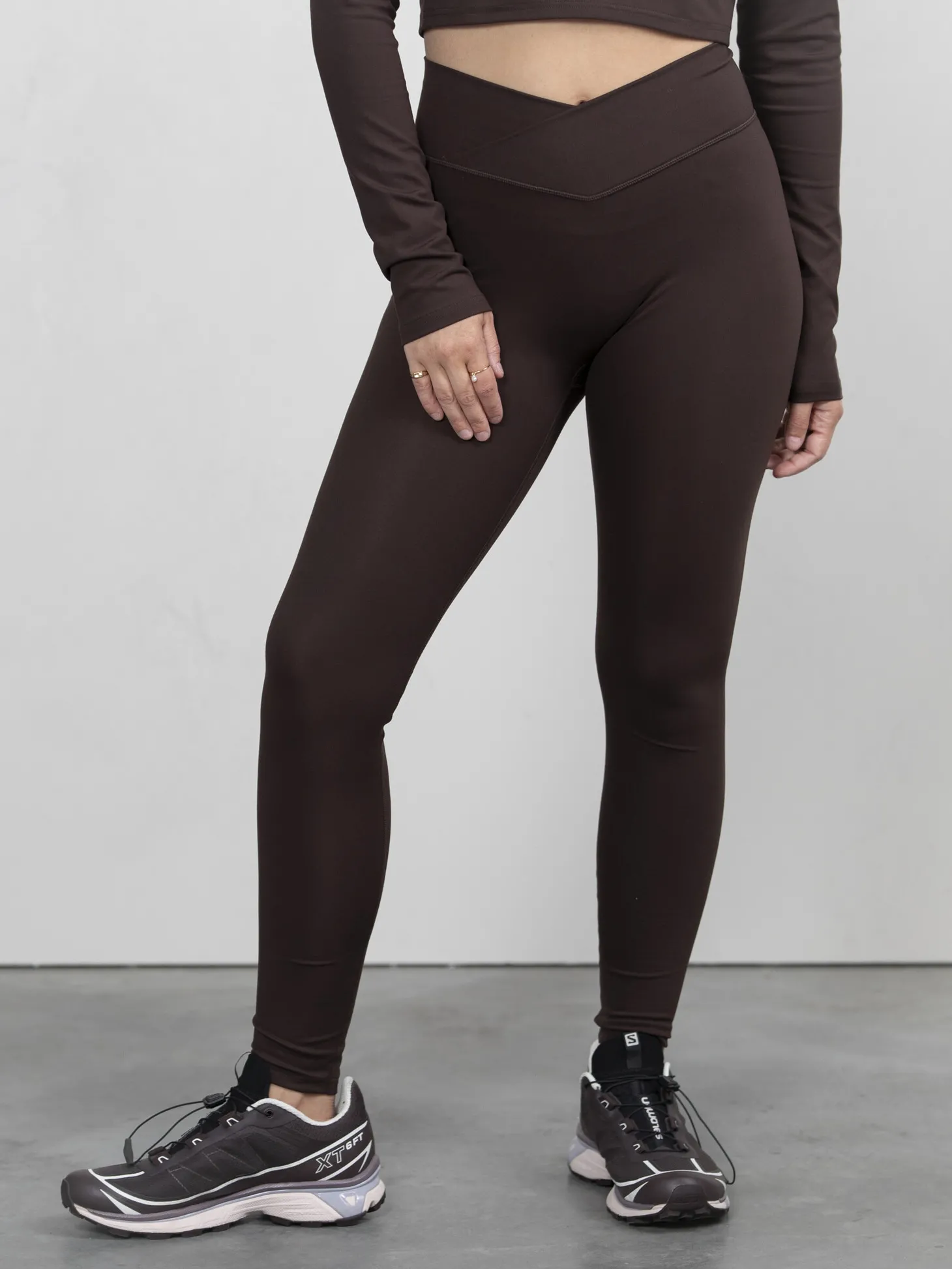 sportlegging_aniek_4.webp Les Soeurs Sportlegging Aniek Brown New