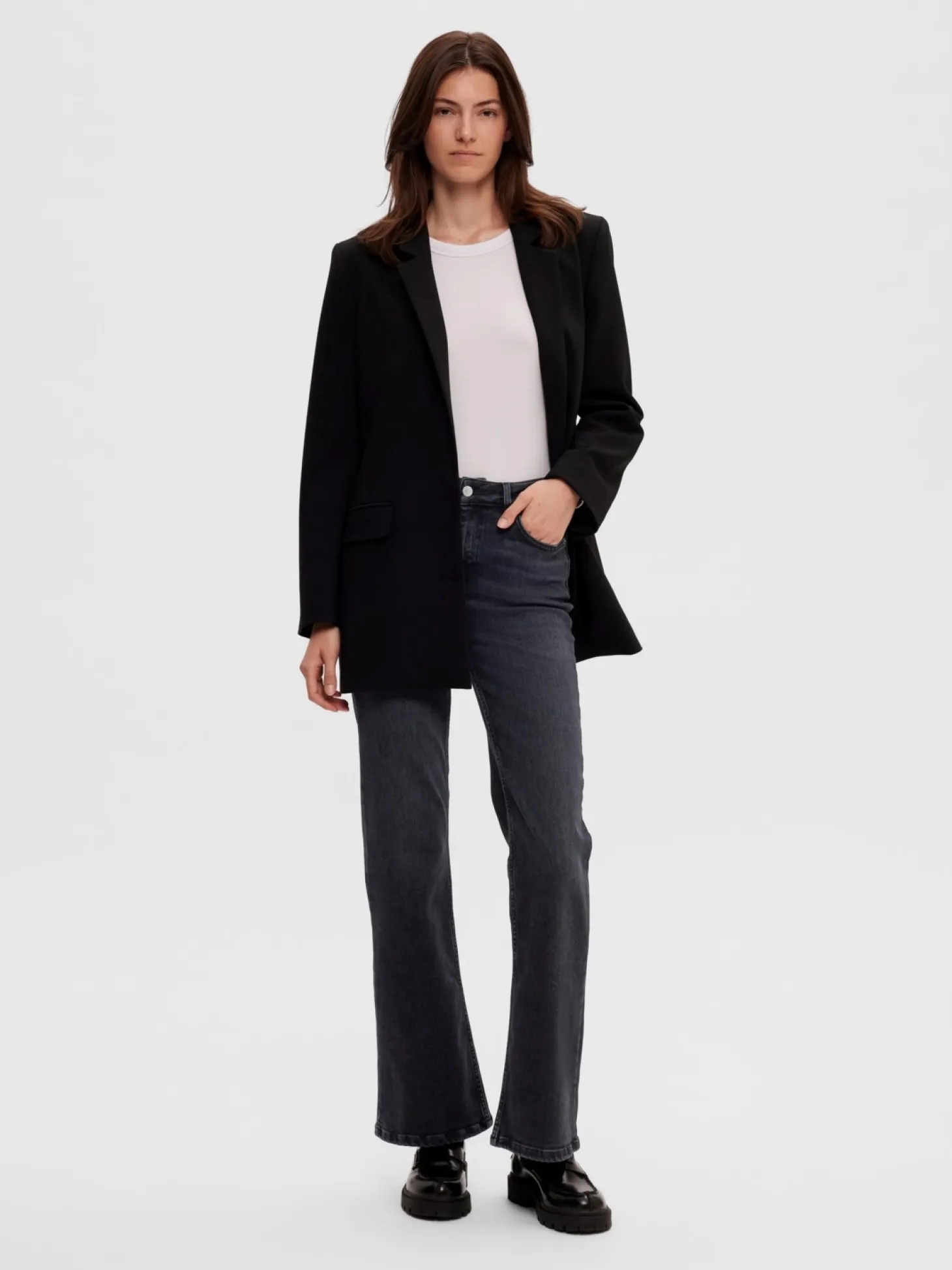 vervaagd_bootcut_jeans_tone_4.webp Selected Vervaagd Bootcut Jeans Tone Black Denim Clearance