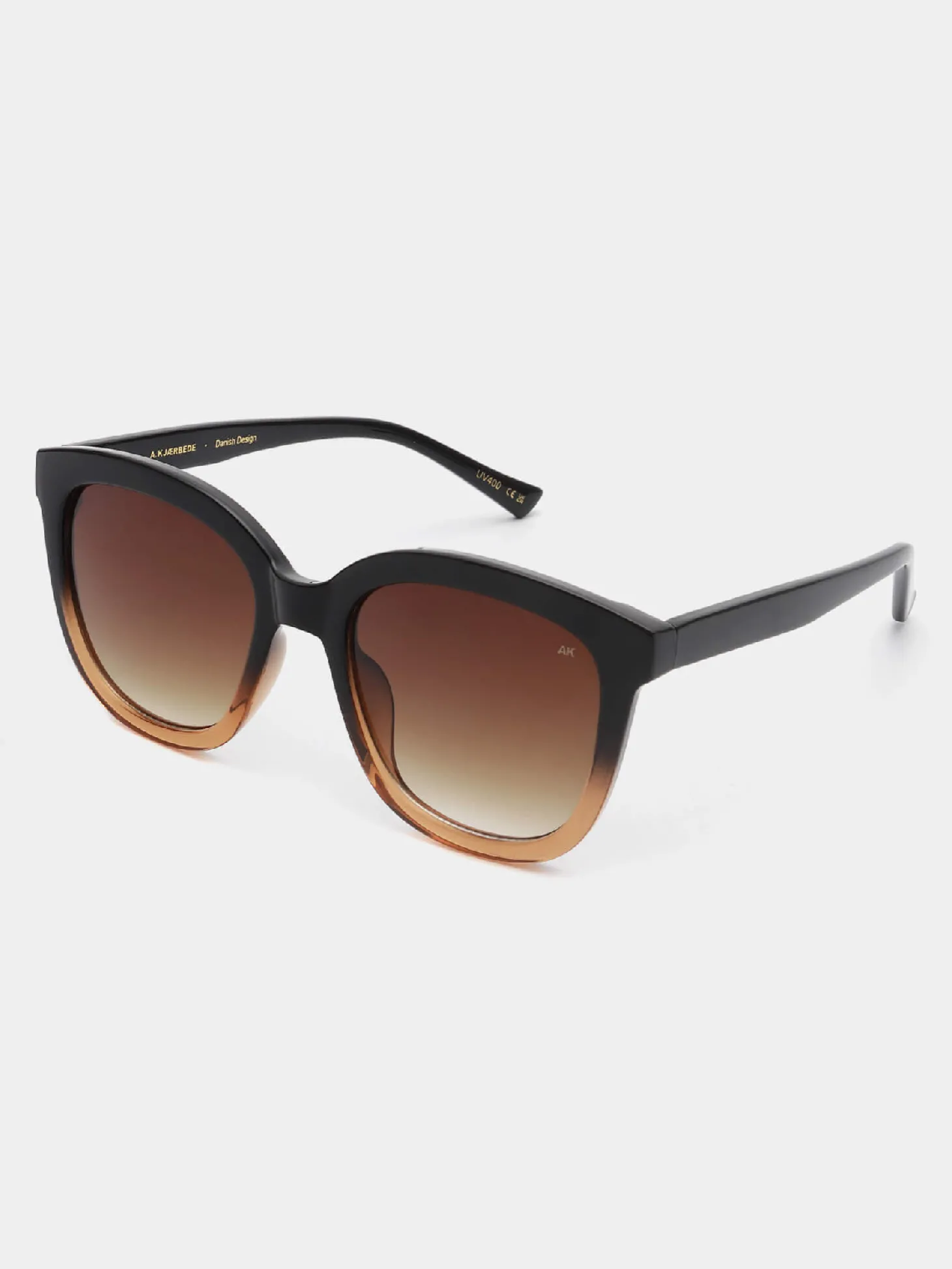 zonnebril_billy_3.webp A.Kjaerbede Zonnebril Billy Black/Brown Transparent Shop